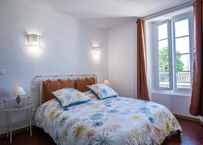 Maison avec jardin proche du centre-ville Isle-sur-la-Sorgue