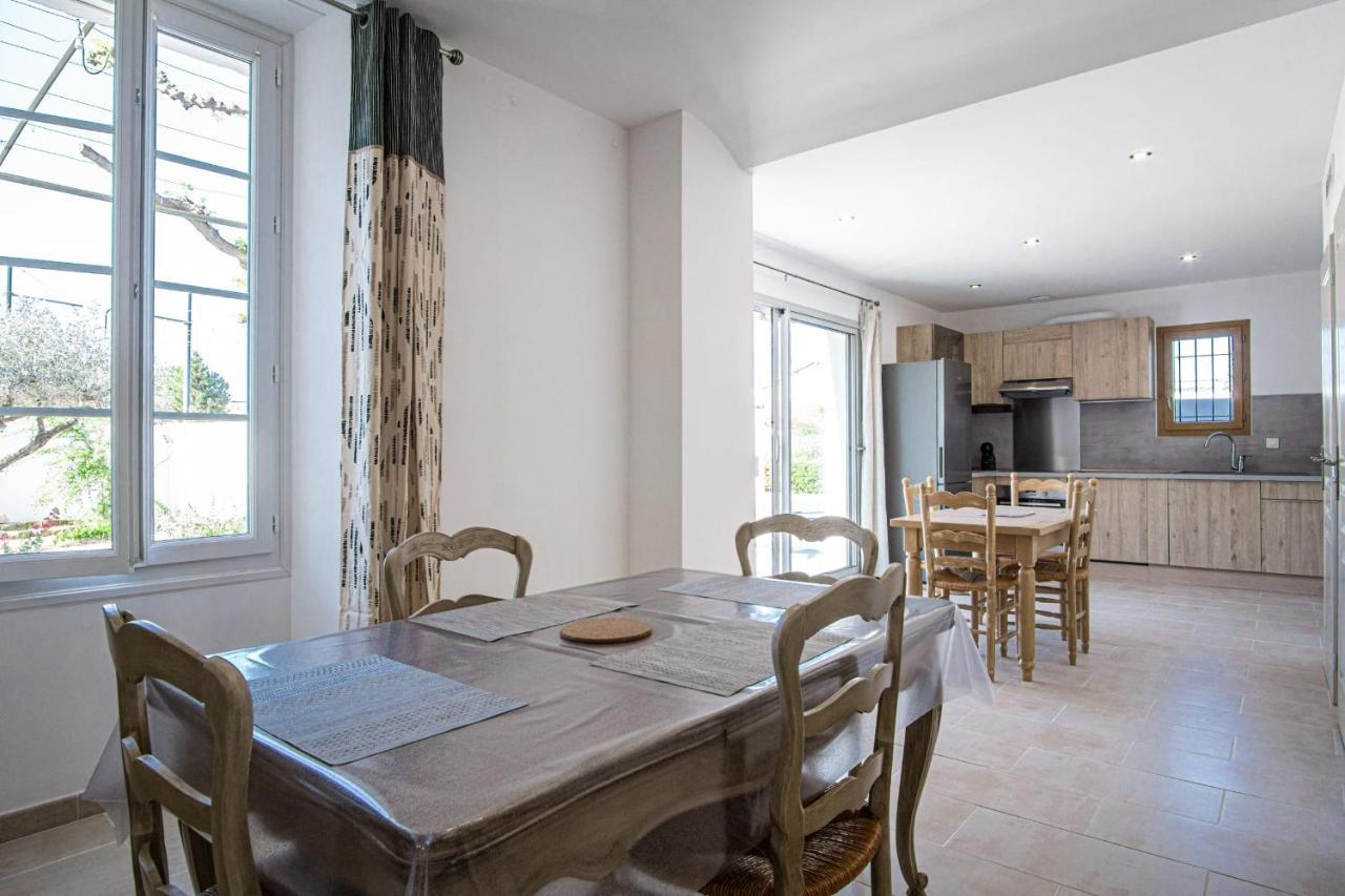 Maison Avec Jardin Proche Du Centre-ville Isle-sur-la-sorgue Hébergement de vacances LʼIsle-sur-la-Sorgue